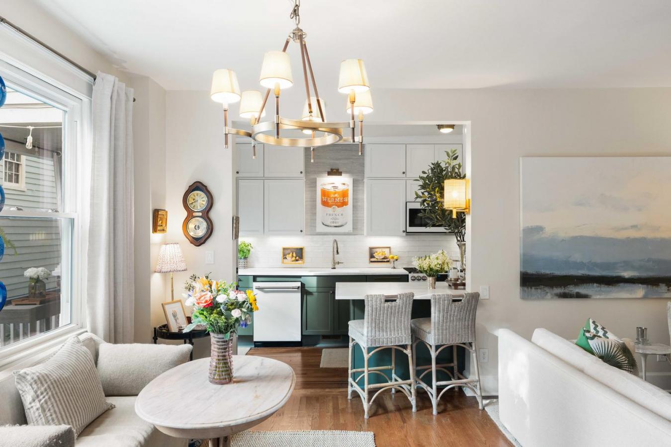 Charleston, Charleston, 29403, United States, 2 Bedrooms Bedrooms, ,2 BathroomsBathrooms,Residential,For Sale,1971152