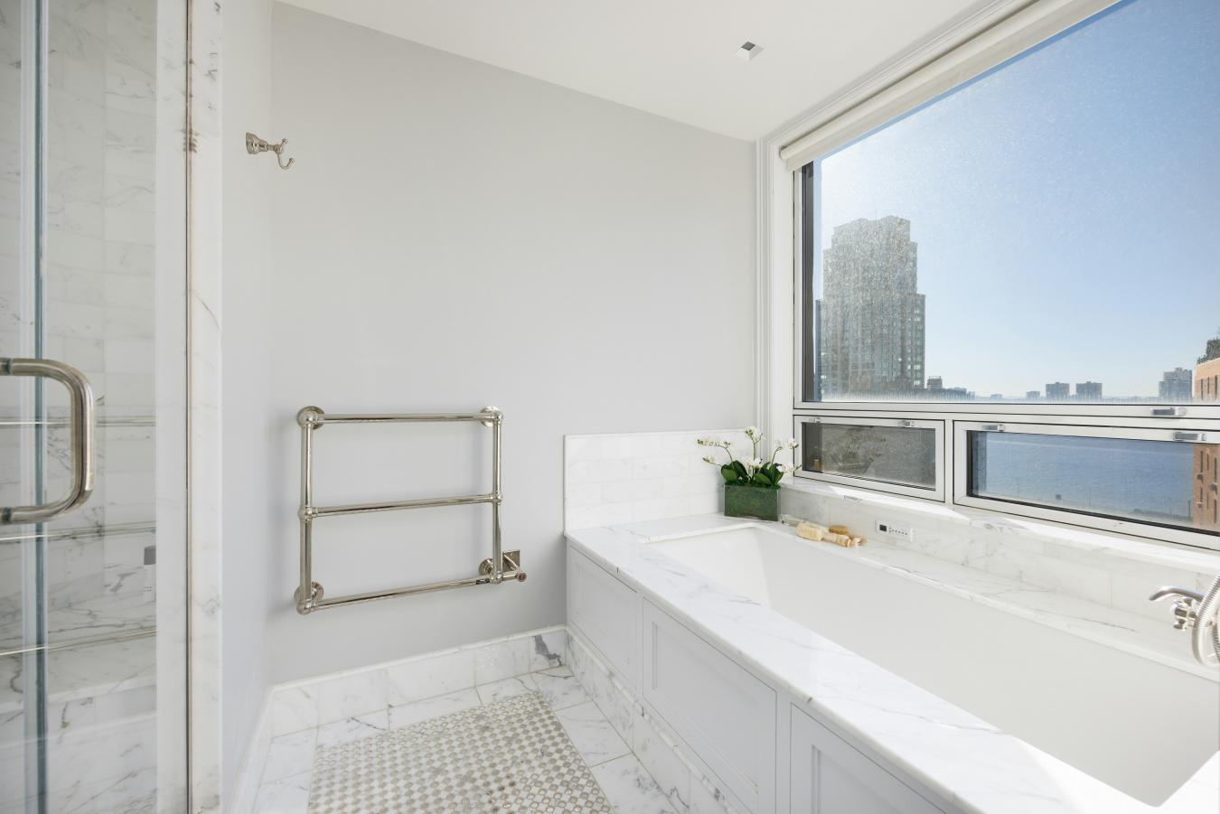 New York, New York, 10023, United States, 5 Bedrooms Bedrooms, ,5 BathroomsBathrooms,Residential,For Sale,1971149