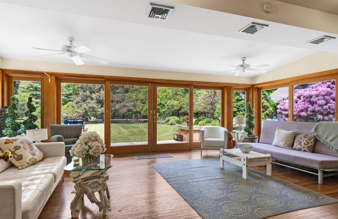 Water Mill, New York, 11976, United States, 4 Bedrooms Bedrooms, ,4 BathroomsBathrooms,Residential,For Sale,1971148