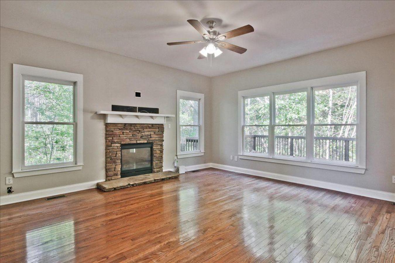 Dallas, Paulding - GA, 30132, United States, 6 Bedrooms Bedrooms, ,3 BathroomsBathrooms,Residential,For Sale,1971137