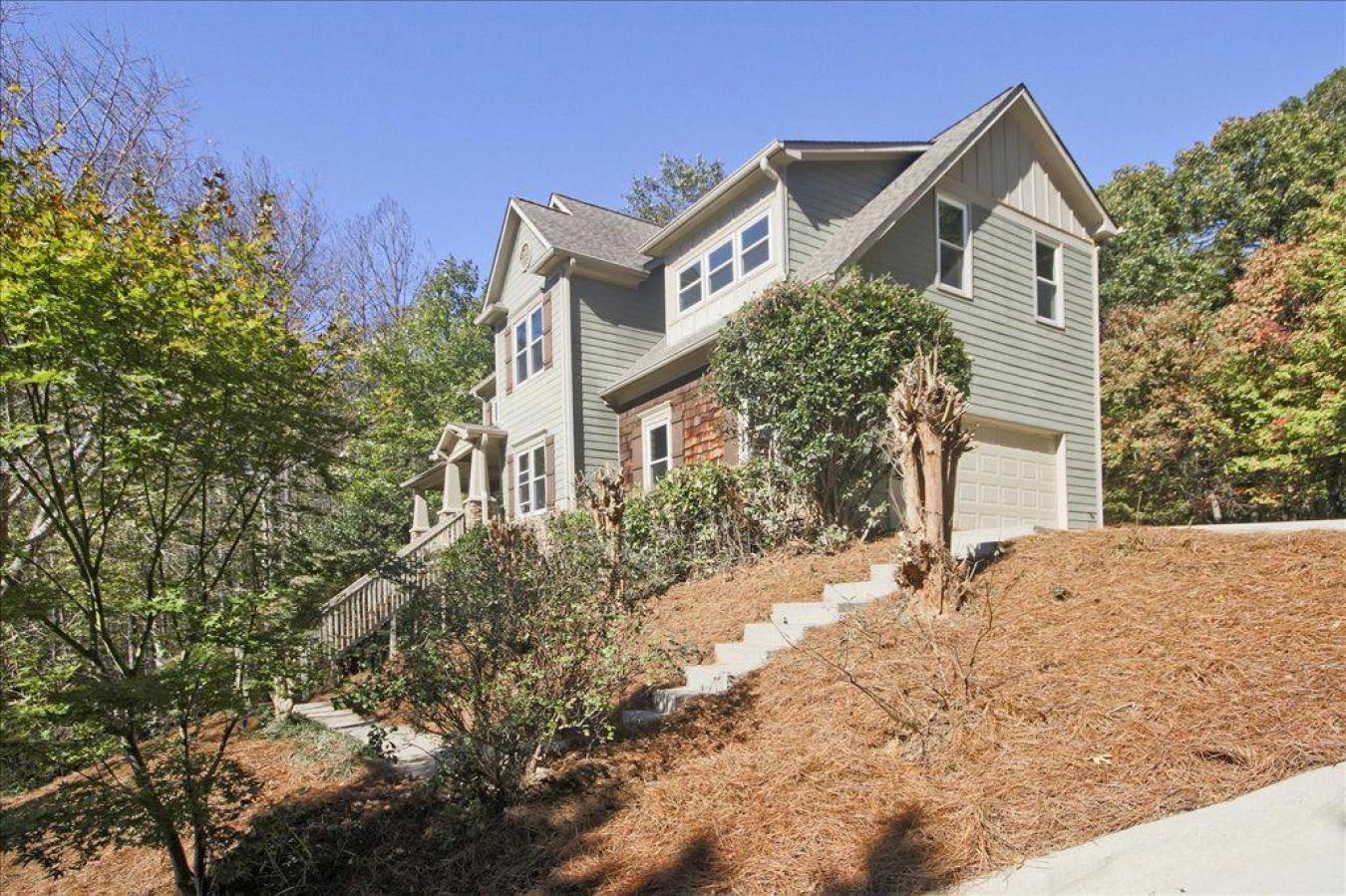 Dallas, Paulding - GA, 30132, United States, 6 Bedrooms Bedrooms, ,3 BathroomsBathrooms,Residential,For Sale,1971137