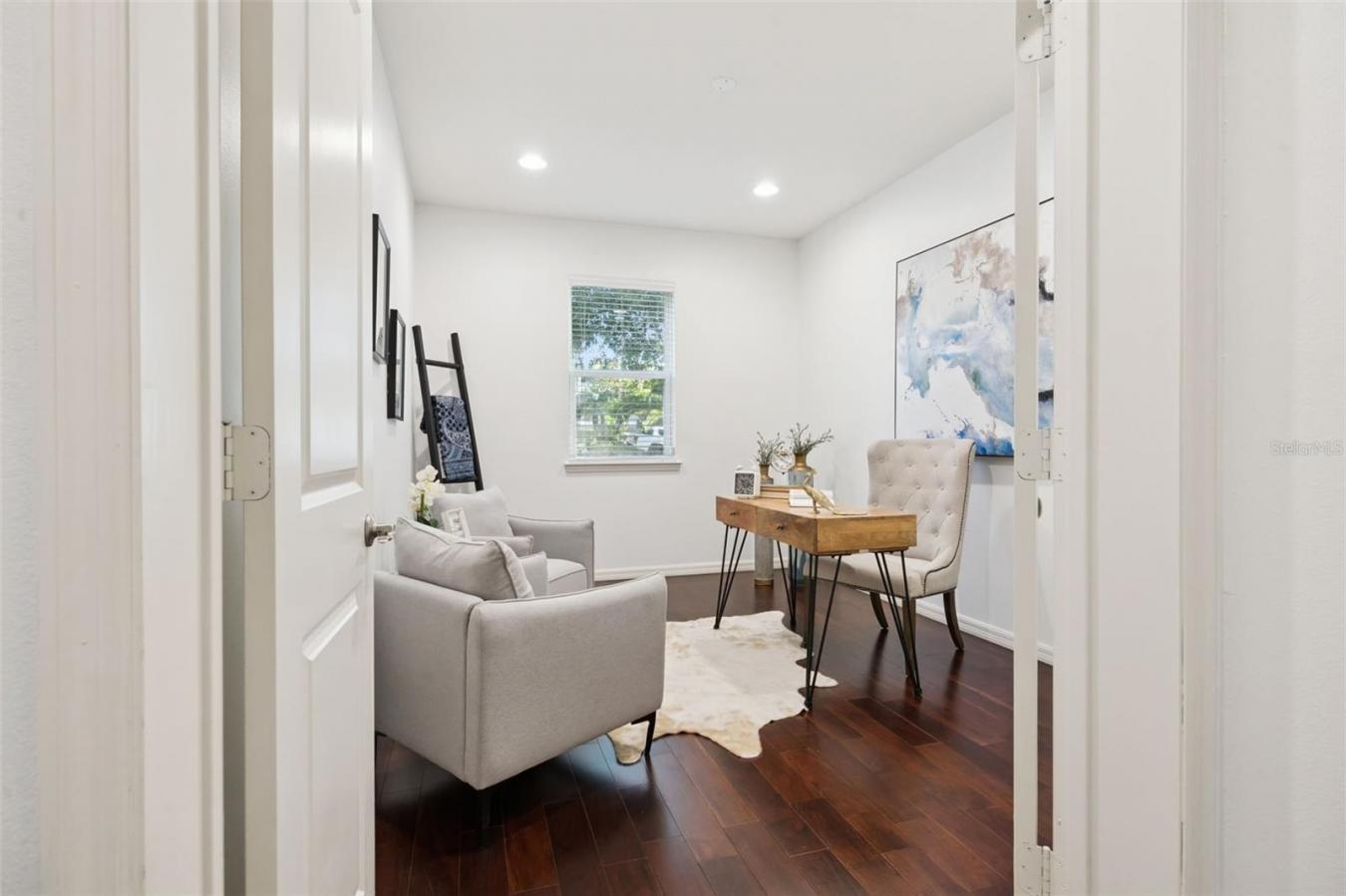 WINDERMERE, Orange, 34786, United States, 3 Bedrooms Bedrooms, ,2 BathroomsBathrooms,Residential,For Sale,1972057