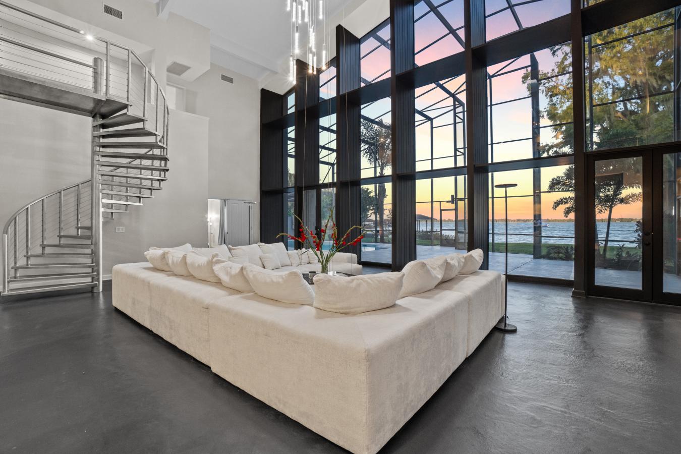 Winter Haven, Polk, 33884, United States, 7 Bedrooms Bedrooms, ,5 BathroomsBathrooms,Residential,For Sale,1971144