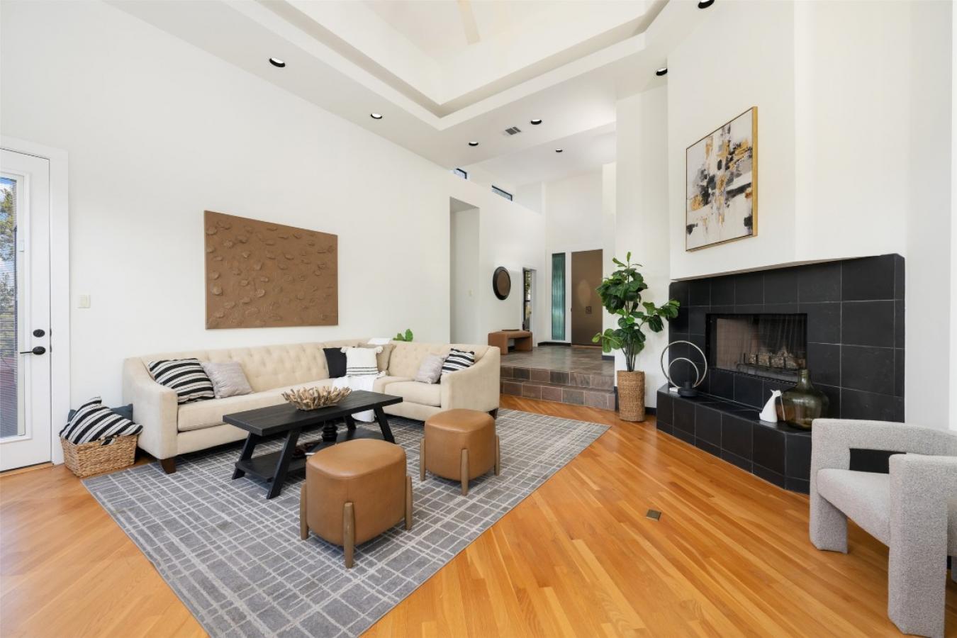 Austin, Travis, 78759, United States, 3 Bedrooms Bedrooms, ,3 BathroomsBathrooms,Residential,For Sale,1971131