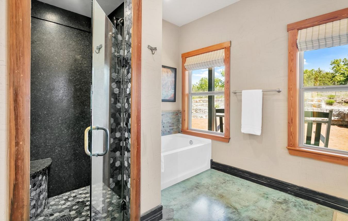 Fredericksburg, Gillespie, 78624, United States, 2 Bedrooms Bedrooms, ,2 BathroomsBathrooms,Residential,For Sale,1971130