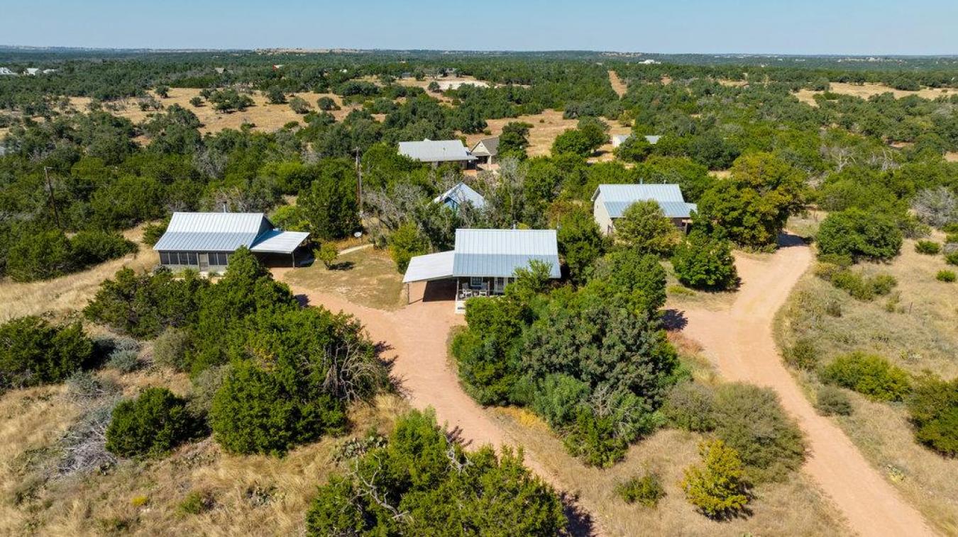 Fredericksburg, Gillespie, 78624, United States, 2 Bedrooms Bedrooms, ,2 BathroomsBathrooms,Residential,For Sale,1971130