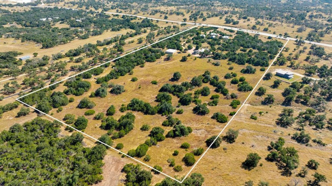 Fredericksburg, Gillespie, 78624, United States, 2 Bedrooms Bedrooms, ,2 BathroomsBathrooms,Residential,For Sale,1971130