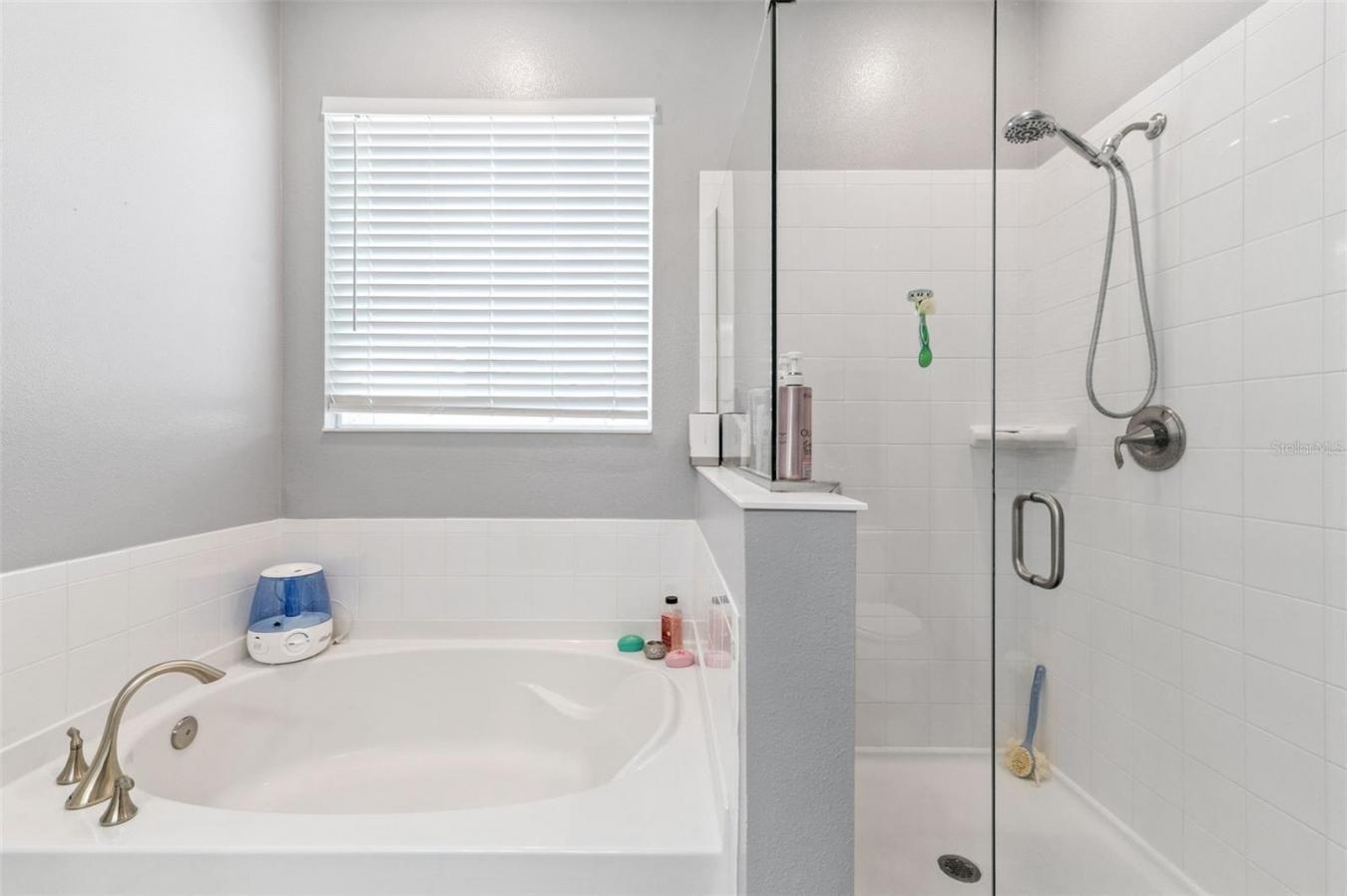 ORLANDO, Orange, 32824, United States, 3 Bedrooms Bedrooms, ,2 BathroomsBathrooms,Residential,For Sale,1971125