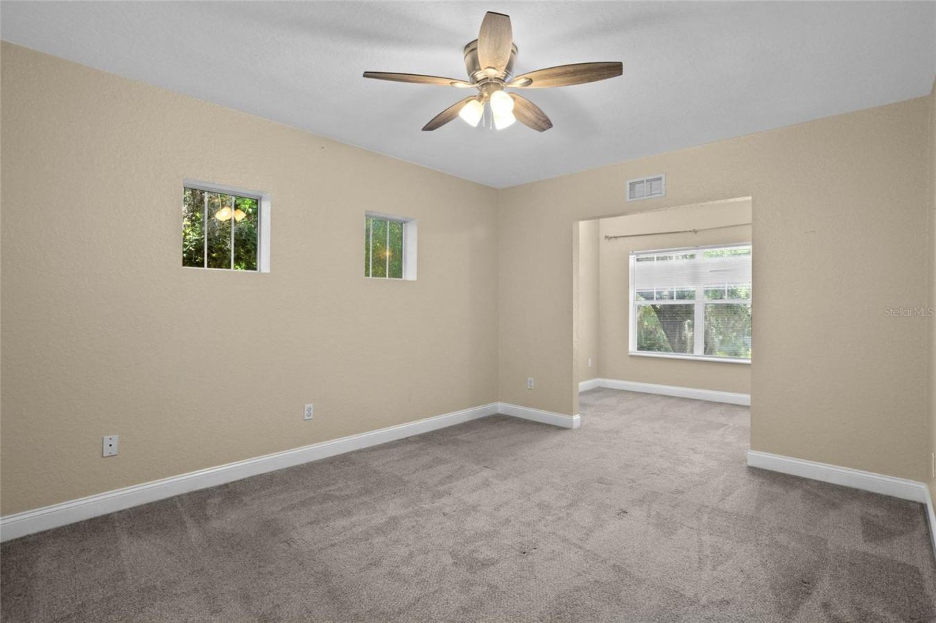 ORLANDO, Orange, 32801, United States, 3 Bedrooms Bedrooms, ,2 BathroomsBathrooms,Residential,For Sale,1971142