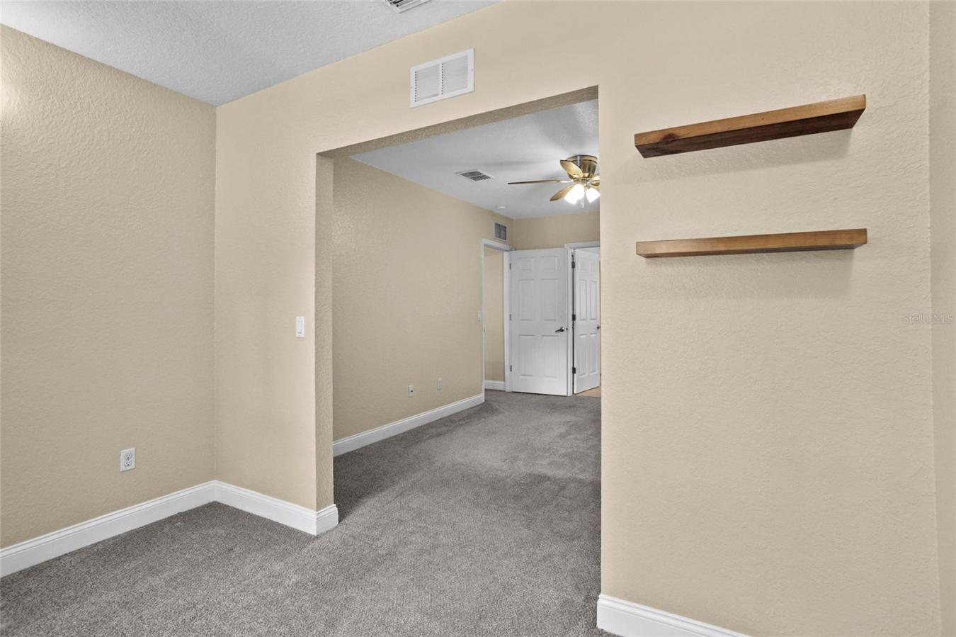 ORLANDO, Orange, 32801, United States, 3 Bedrooms Bedrooms, ,2 BathroomsBathrooms,Residential,For Sale,1971142