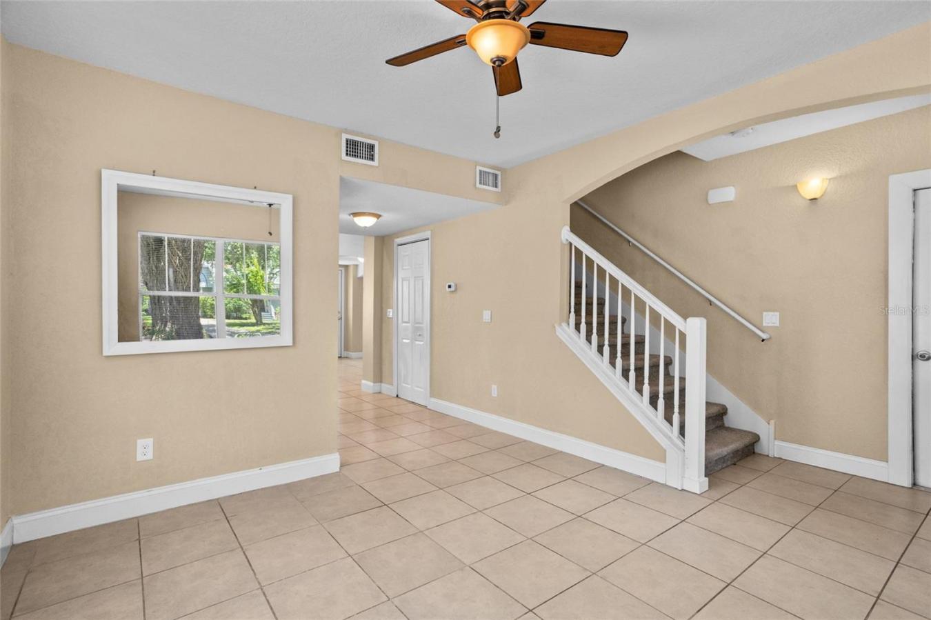 ORLANDO, Orange, 32801, United States, 3 Bedrooms Bedrooms, ,2 BathroomsBathrooms,Residential,For Sale,1971142