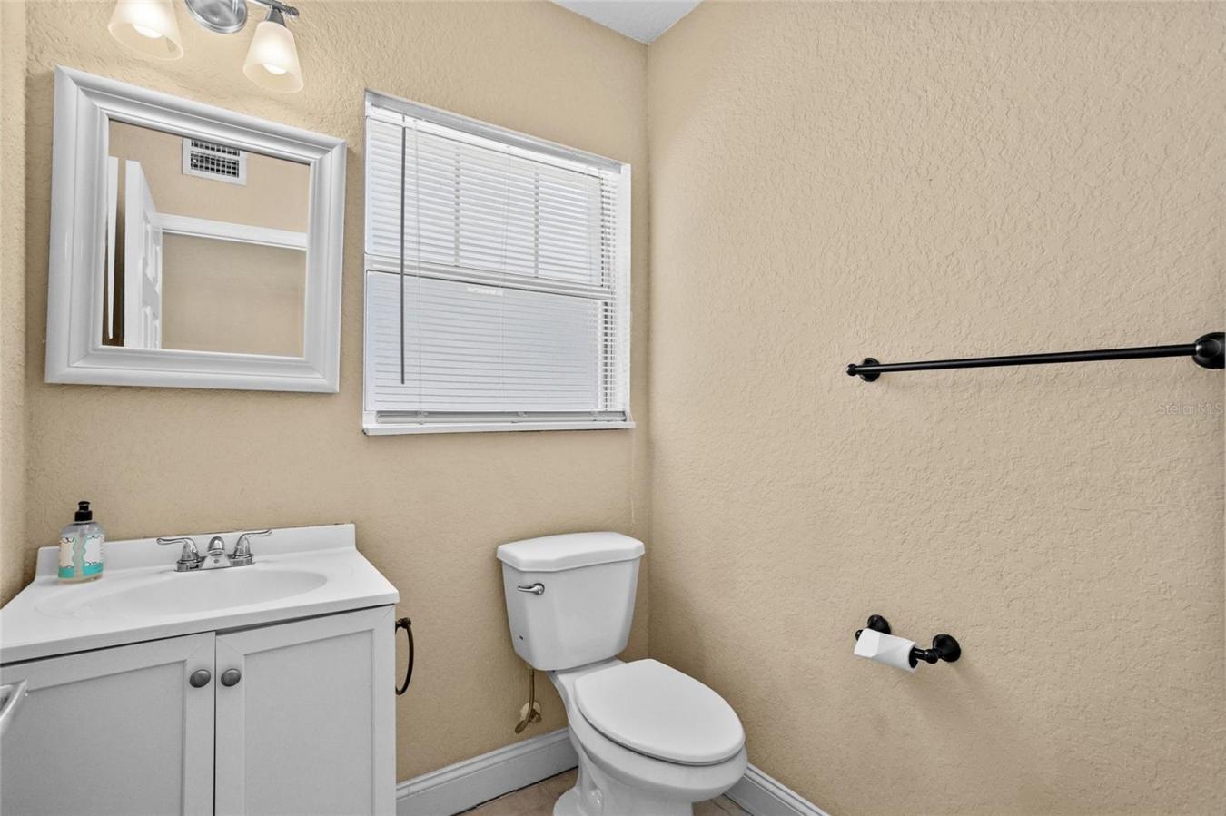 ORLANDO, Orange, 32801, United States, 3 Bedrooms Bedrooms, ,2 BathroomsBathrooms,Residential,For Sale,1971142