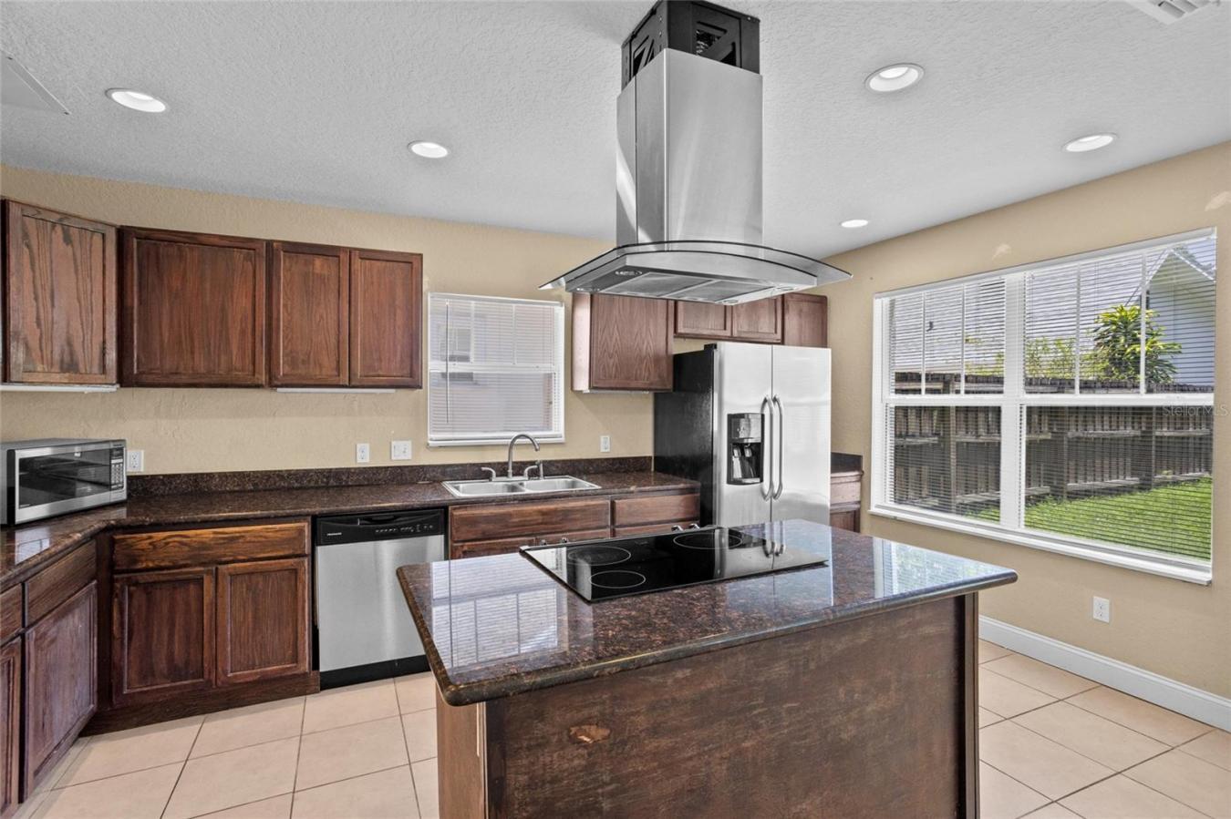 ORLANDO, Orange, 32801, United States, 3 Bedrooms Bedrooms, ,2 BathroomsBathrooms,Residential,For Sale,1971142