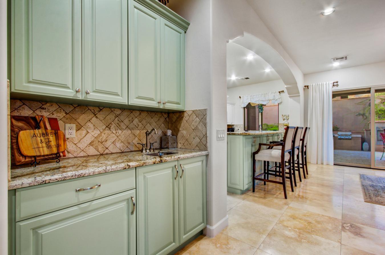 Gold Canyon, Arizona, 85118, United States, 4 Bedrooms Bedrooms, ,4 BathroomsBathrooms,Residential,For Sale,1971134