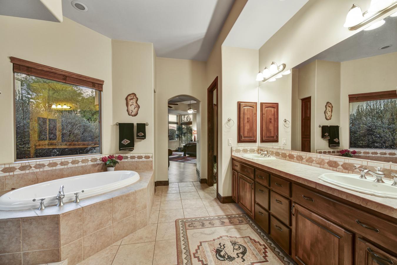 Gold Canyon, Arizona, 85118, United States, 3 Bedrooms Bedrooms, ,2 BathroomsBathrooms,Residential,For Sale,1971133