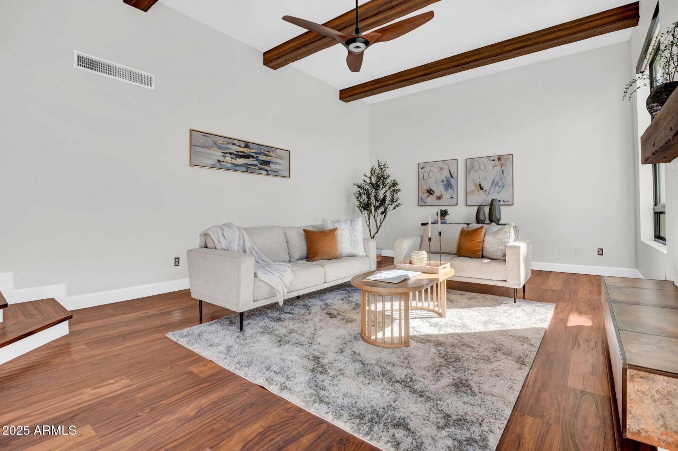 Phoenix, Maricopa, 85020, United States, 3 Bedrooms Bedrooms, ,2 BathroomsBathrooms,Residential,For Sale,1971124