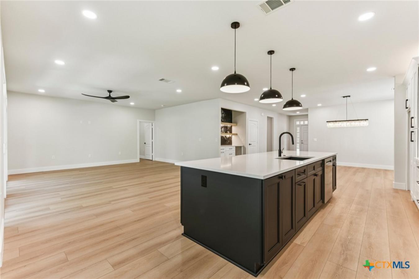 Georgetown, Williamson, 78633, United States, 3 Bedrooms Bedrooms, ,2 BathroomsBathrooms,Residential,For Sale,1971122