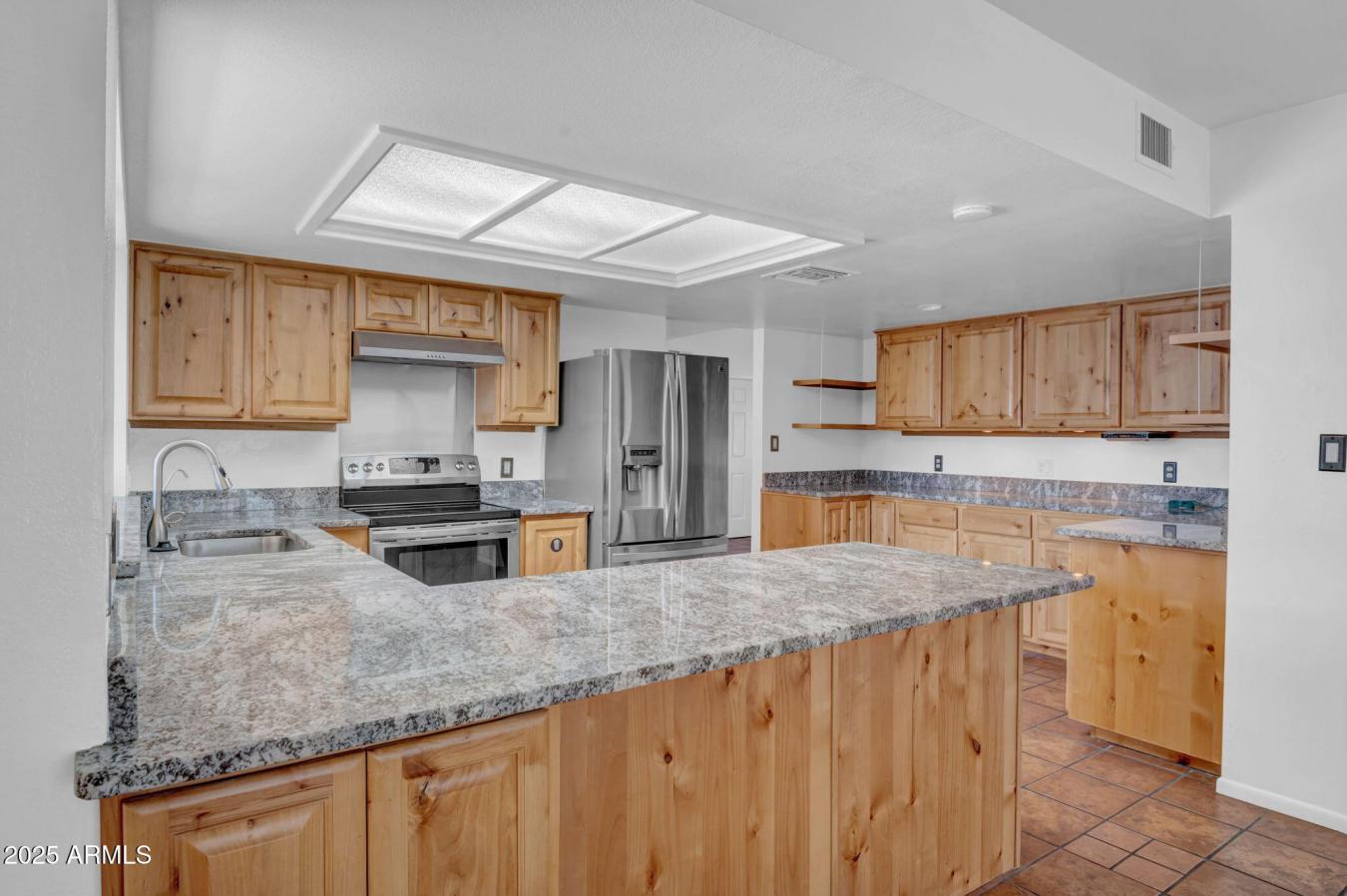 Glendale, Maricopa, 85304, United States, 4 Bedrooms Bedrooms, ,2 BathroomsBathrooms,Residential,For Sale,1971119