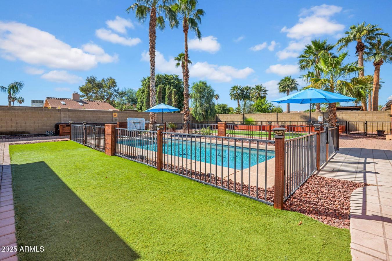 Glendale, Maricopa, 85304, United States, 4 Bedrooms Bedrooms, ,2 BathroomsBathrooms,Residential,For Sale,1971119