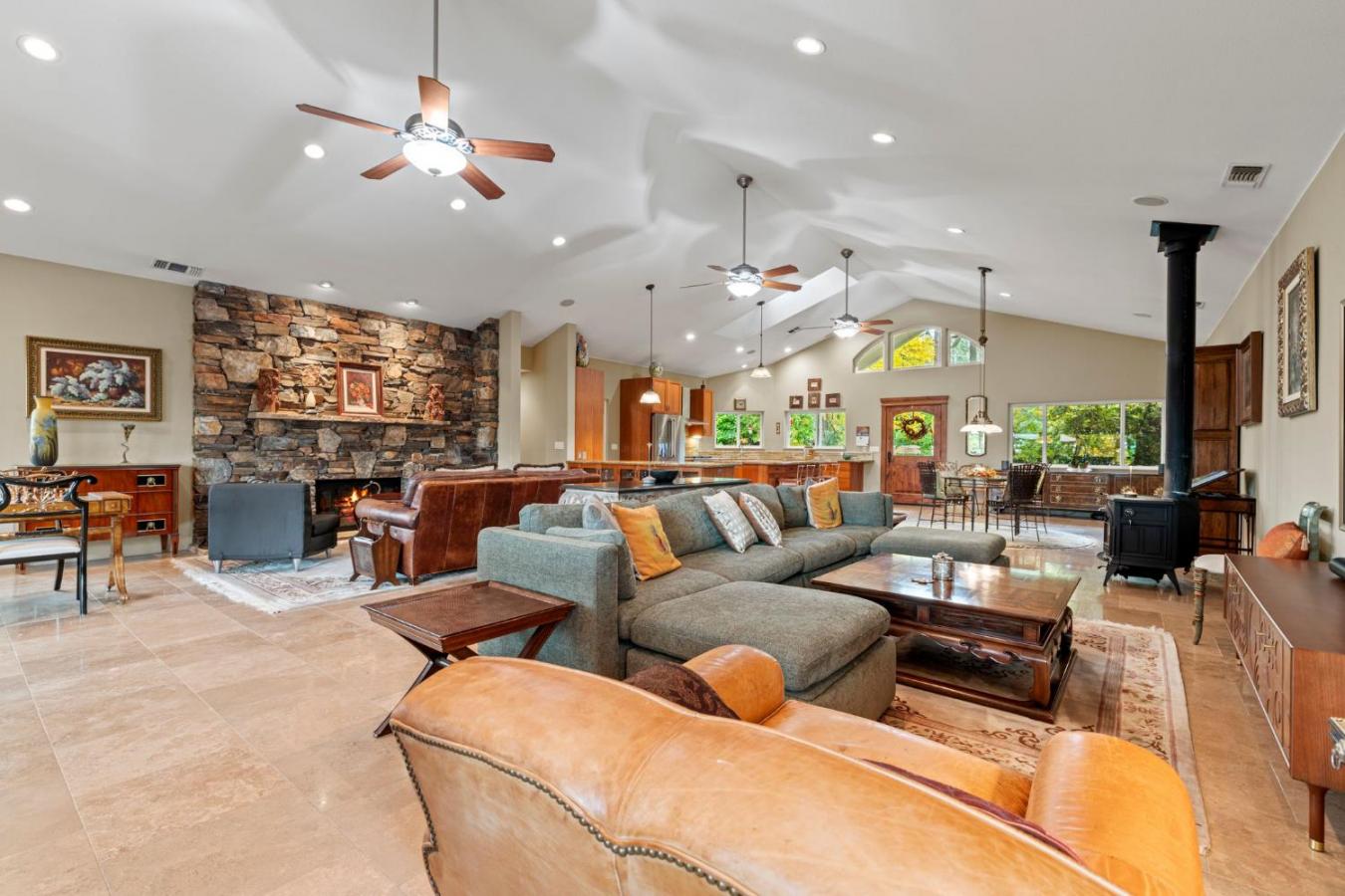 Placerville, El Dorado, 95667, United States, 3 Bedrooms Bedrooms, ,2 BathroomsBathrooms,Residential,For Sale,1971121