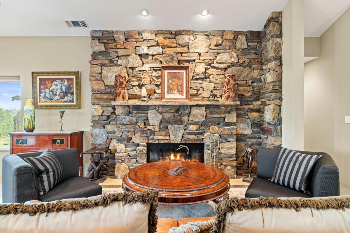 Placerville, El Dorado, 95667, United States, 3 Bedrooms Bedrooms, ,2 BathroomsBathrooms,Residential,For Sale,1971121