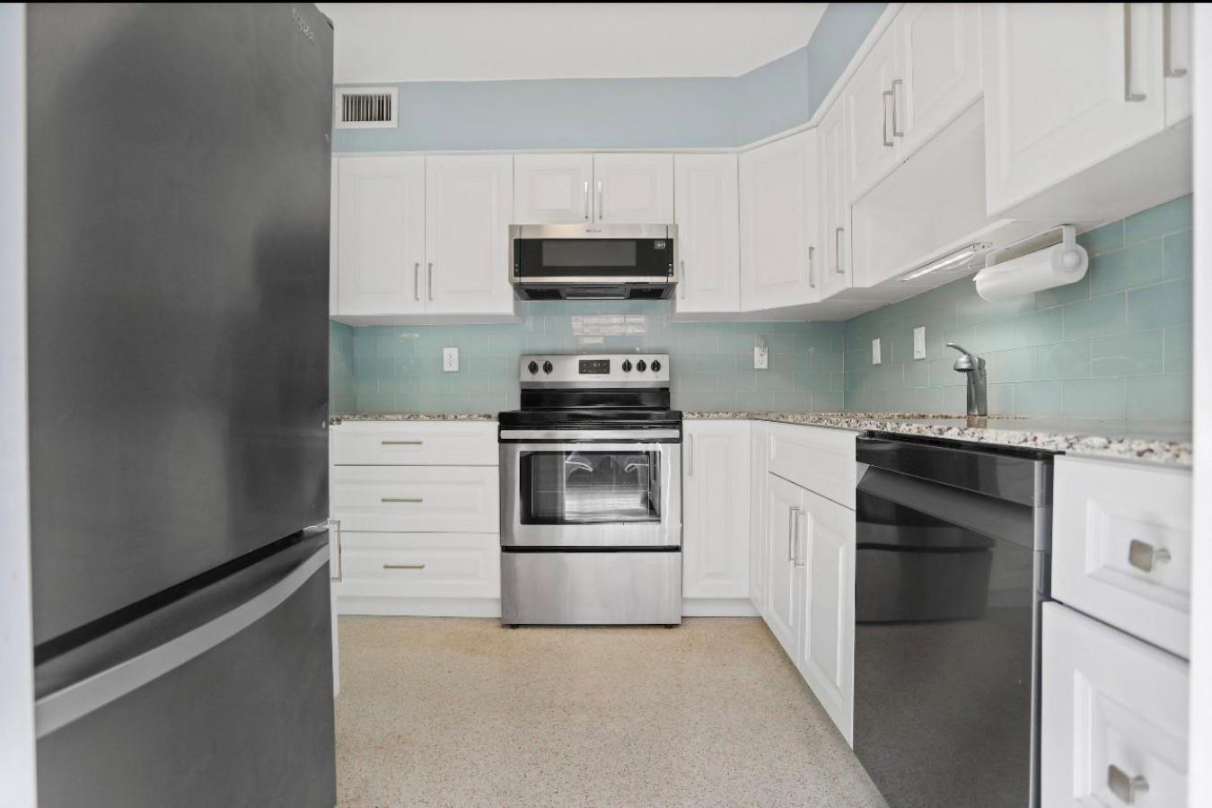 Lauderdale, Florida, 33308, United States, 3 Bedrooms Bedrooms, ,3 BathroomsBathrooms,Residential,For Sale,1996547