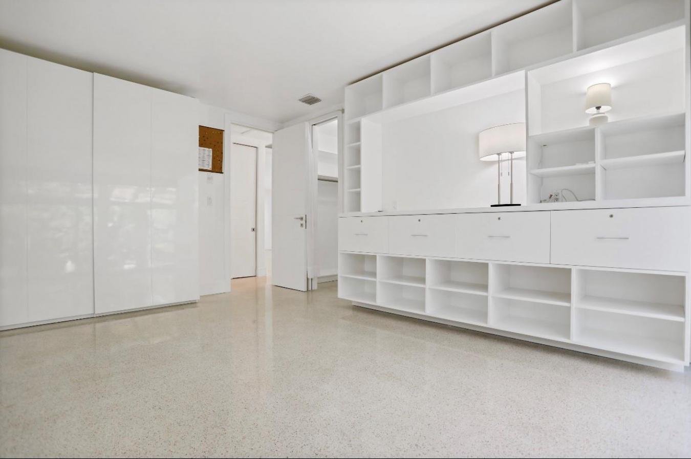 Lauderdale, Florida, 33308, United States, 3 Bedrooms Bedrooms, ,3 BathroomsBathrooms,Residential,For Sale,1996547