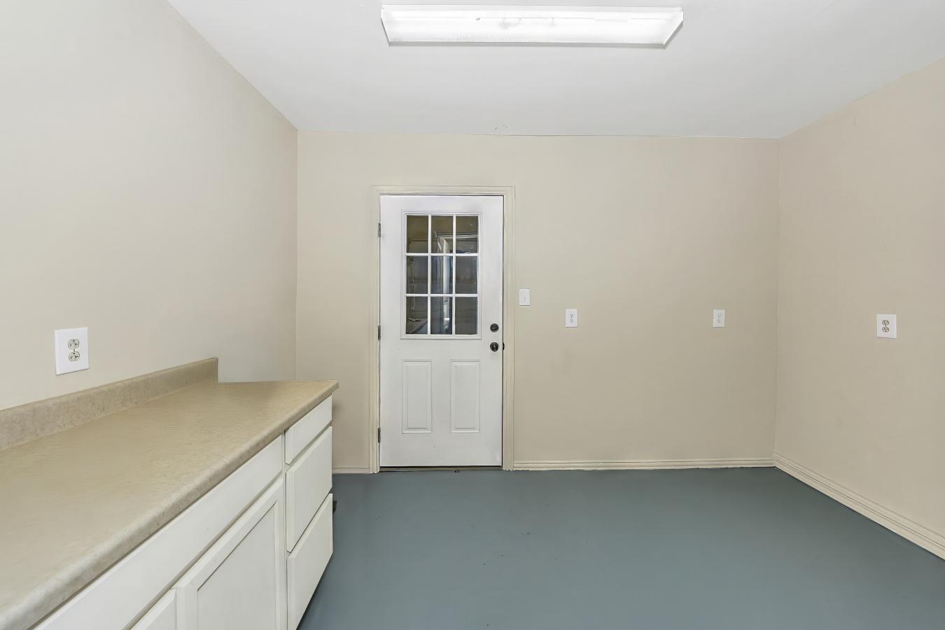 Weatherford, Parker, 76088, United States, 4 Bedrooms Bedrooms, ,3 BathroomsBathrooms,Residential,For Sale,1971118