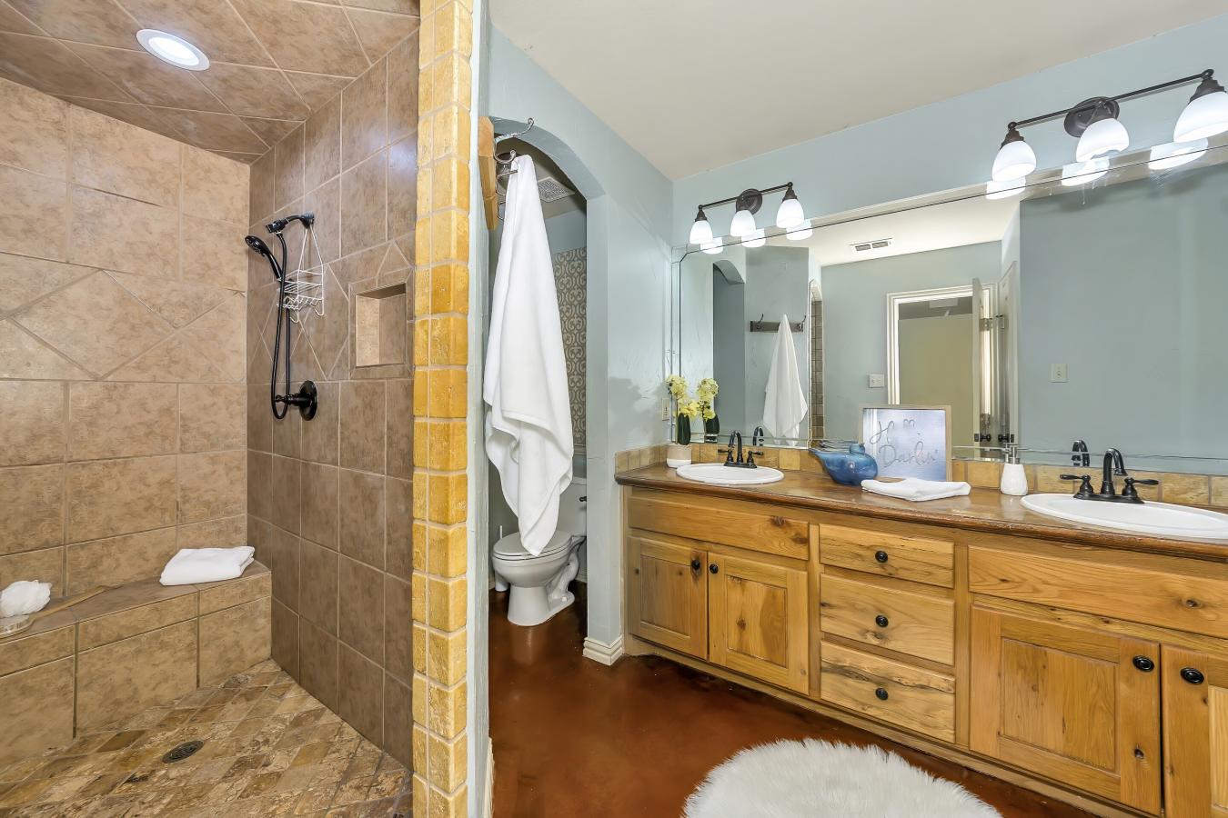 Weatherford, Parker, 76088, United States, 4 Bedrooms Bedrooms, ,3 BathroomsBathrooms,Residential,For Sale,1971118