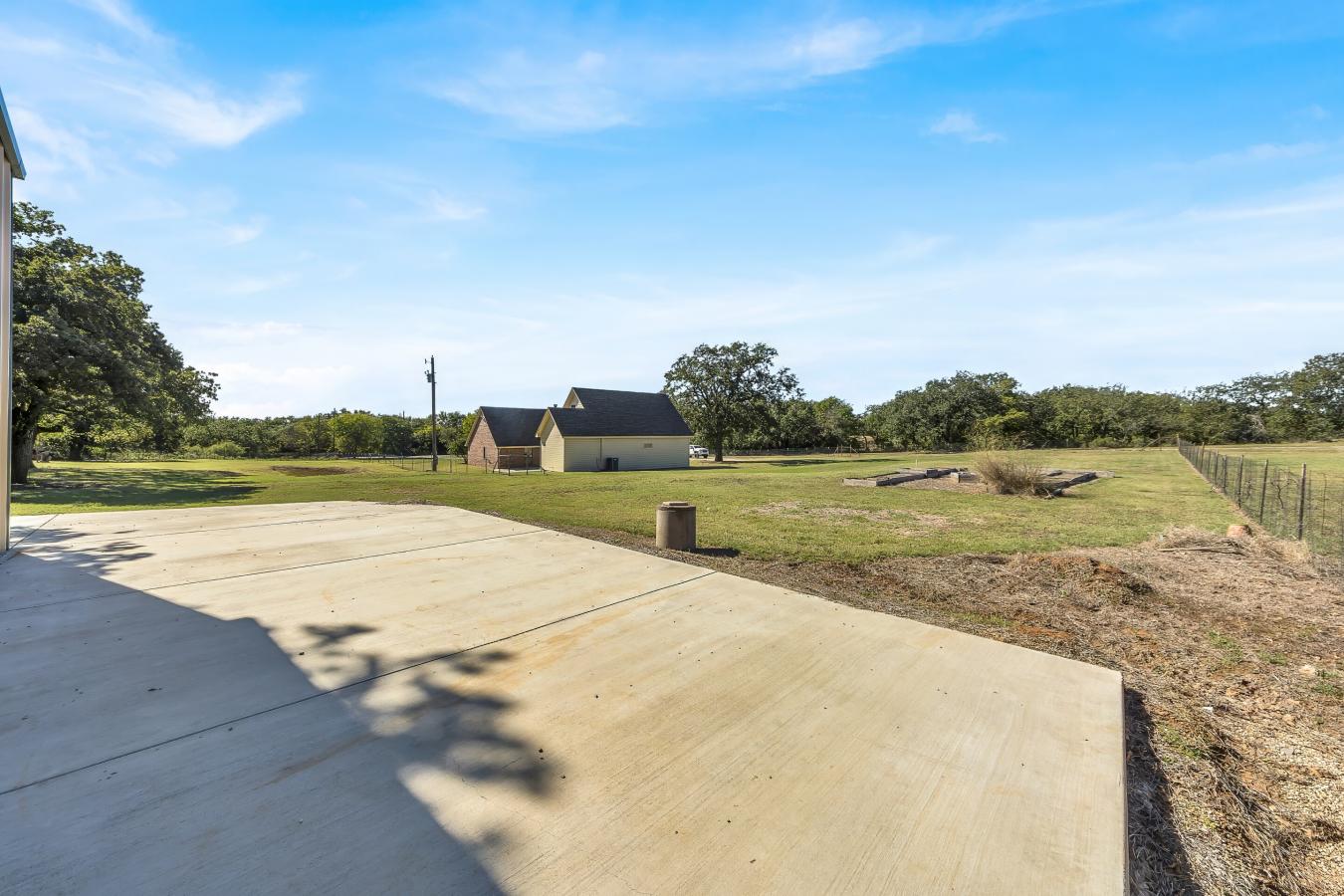 Weatherford, Parker, 76088, United States, 4 Bedrooms Bedrooms, ,3 BathroomsBathrooms,Residential,For Sale,1971118