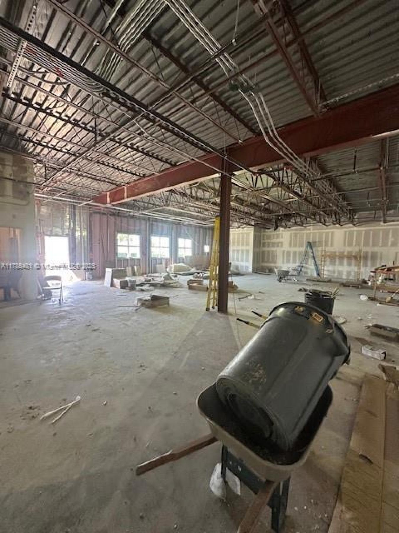 3110 sq ft of available space at Blue Cloud Surgery Centers newest Flo – image 11