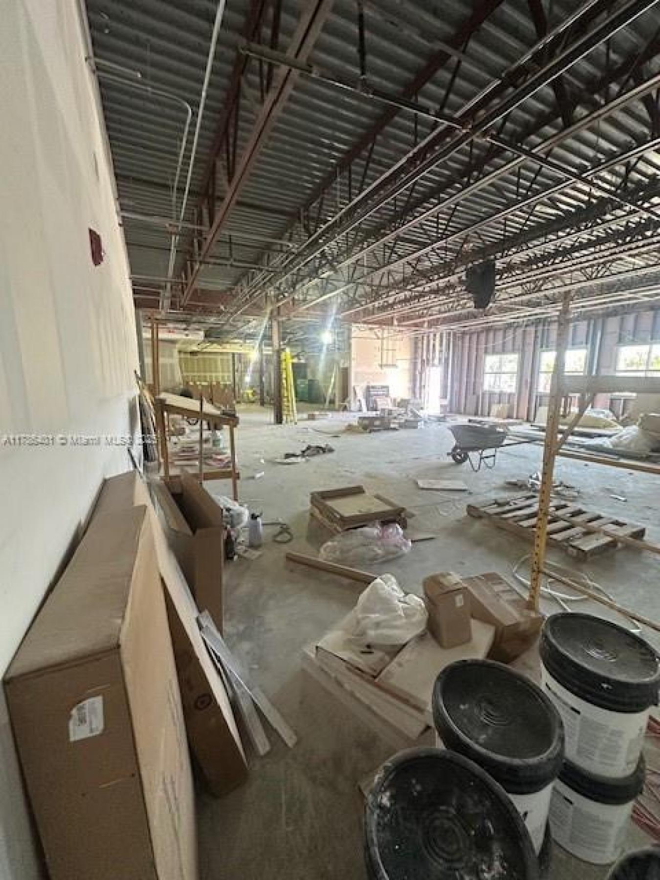 3110 sq ft of available space at Blue Cloud Surgery Centers newest Flo – image 13