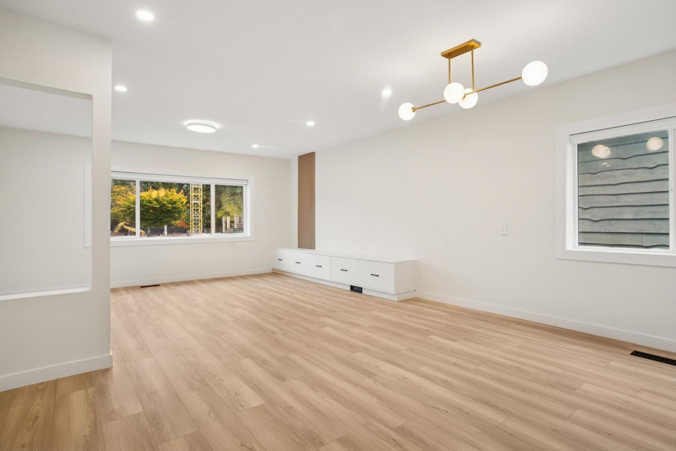 White Rock / South Surrey, Surreu, V4B 3G8, Canada, 4 Bedrooms Bedrooms, ,4 BathroomsBathrooms,Residential,For Sale,1971113