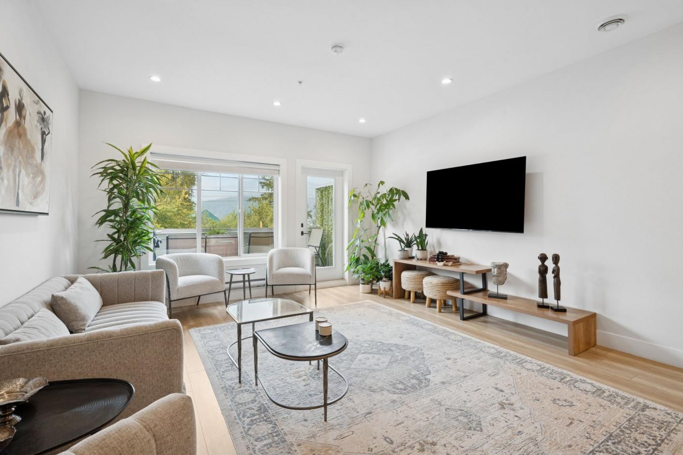 Port Moody, Vancouver, V3H 0M6, Canada, 2 Bedrooms Bedrooms, ,2 BathroomsBathrooms,Residential,For Sale,1971115