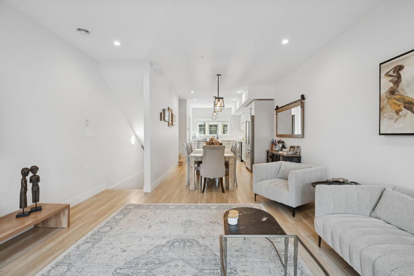 Port Moody, Vancouver, V3H 0M6, Canada, 2 Bedrooms Bedrooms, ,2 BathroomsBathrooms,Residential,For Sale,1971115