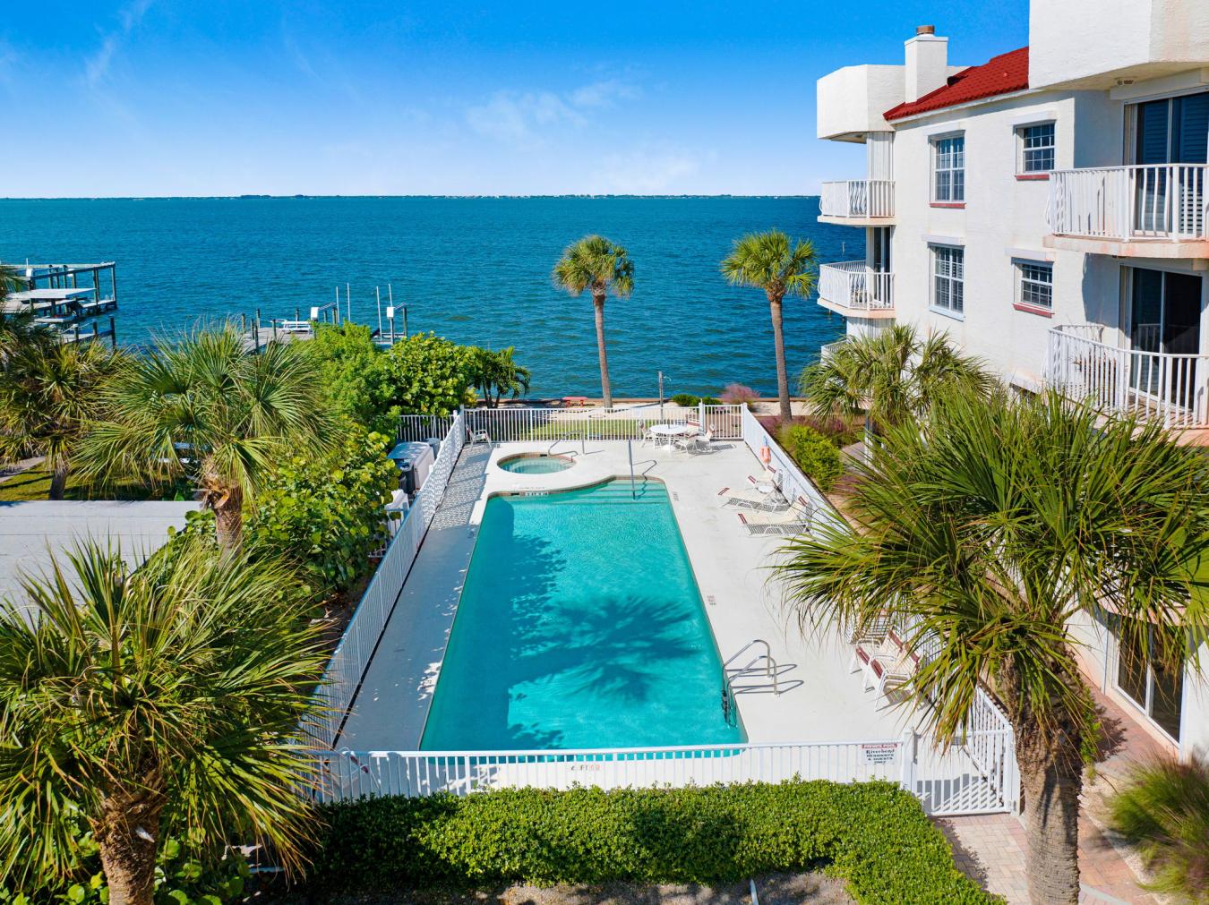 Welcome to The Topless Turtle - Where Riverfront Luxury Meets Coastal – image 2