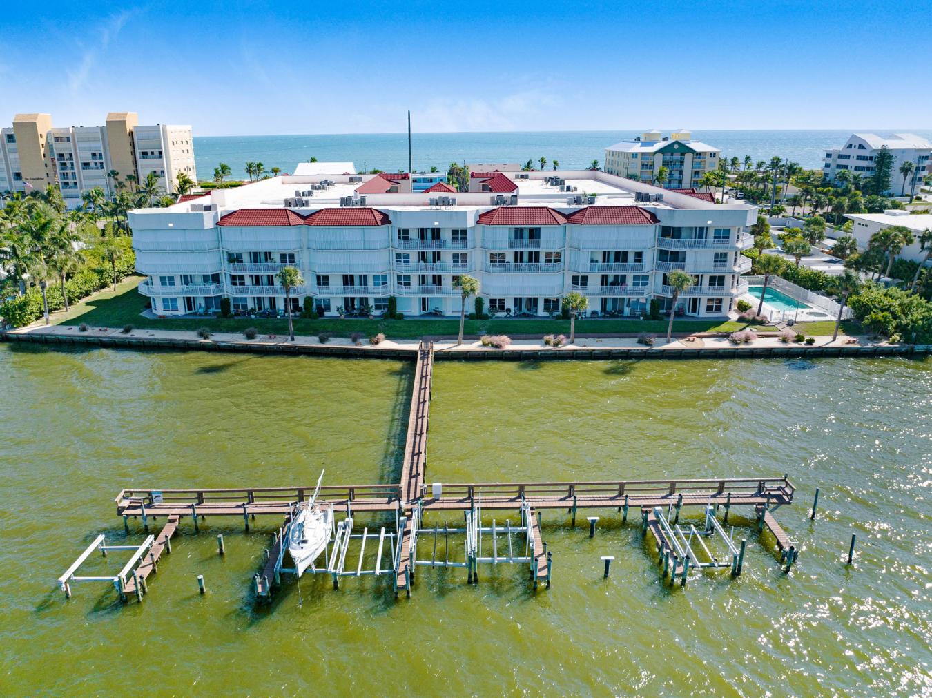 Welcome to The Topless Turtle - Where Riverfront Luxury Meets Coastal – image 3
