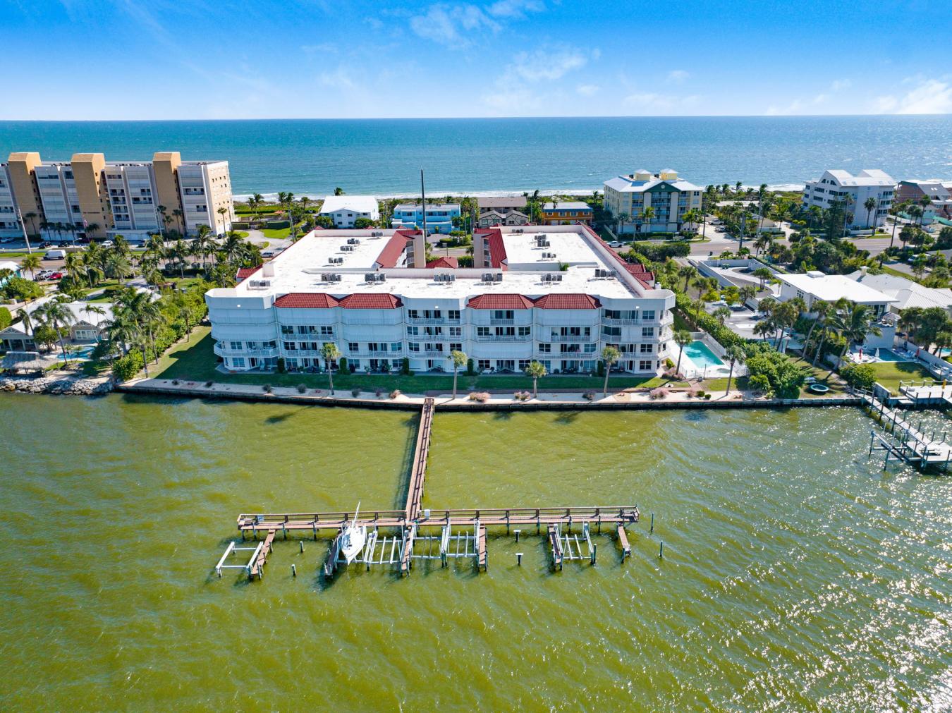 Welcome to The Topless Turtle - Where Riverfront Luxury Meets Coastal – image 4