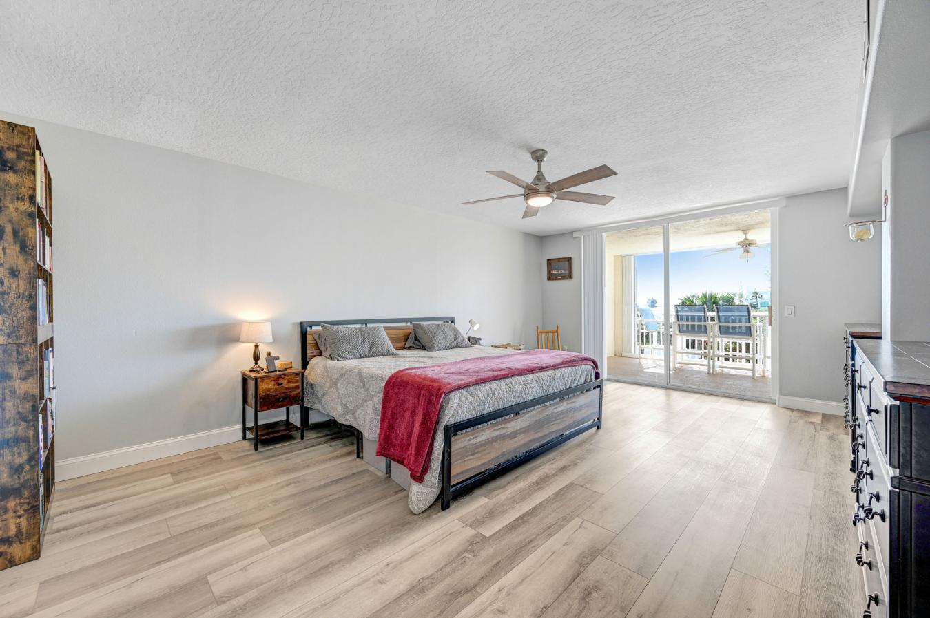 Welcome to The Topless Turtle - Where Riverfront Luxury Meets Coastal – image 17