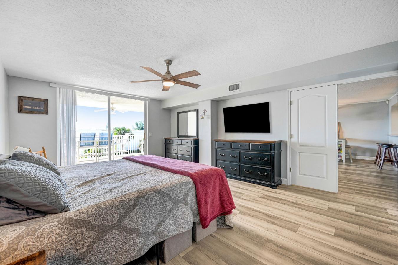 Welcome to The Topless Turtle - Where Riverfront Luxury Meets Coastal – image 18