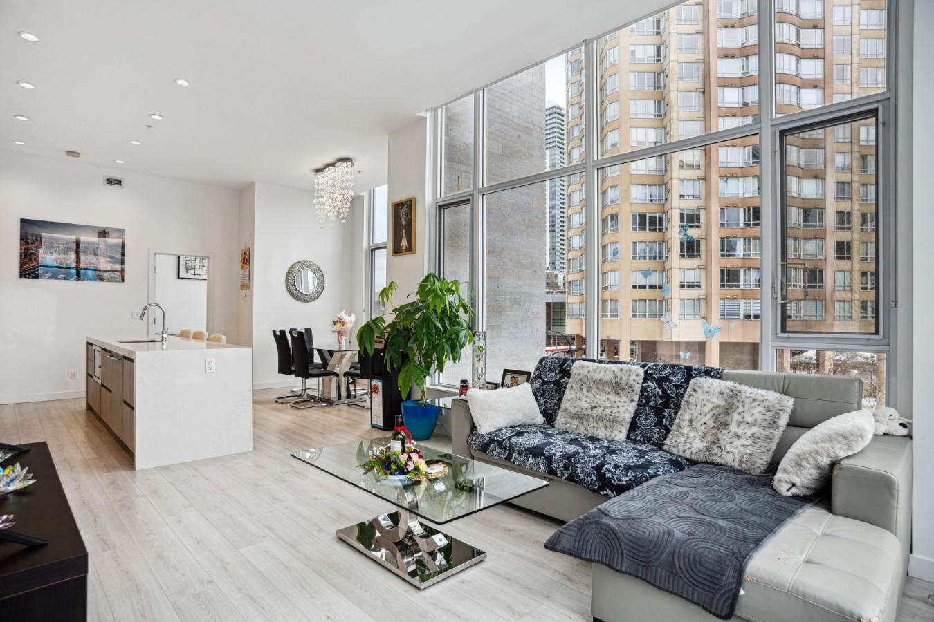 Burnaby, Vancouver, V5H 0J4, Canada, 2 Bedrooms Bedrooms, ,2 BathroomsBathrooms,Residential,For Sale,1971112