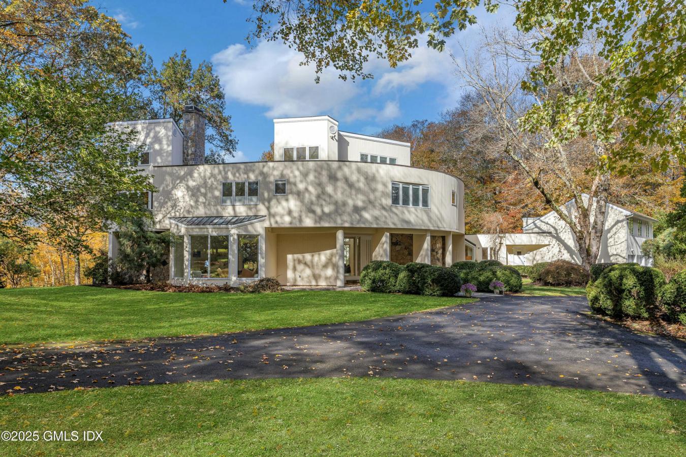 Greenwich, Connecticut, 06831, United States, 6 Bedrooms Bedrooms, ,7 BathroomsBathrooms,Residential,For Sale,1971111