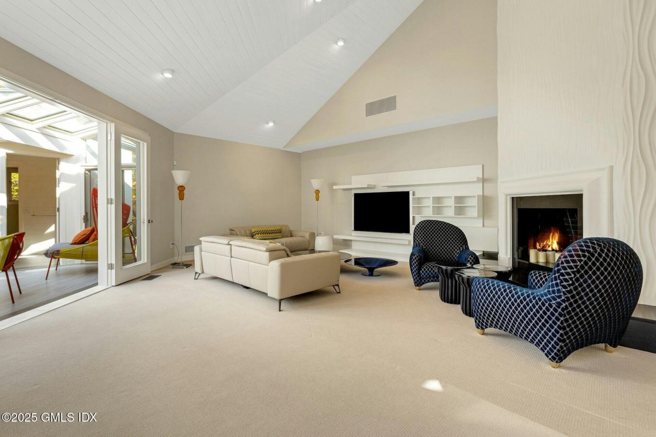 Greenwich, Connecticut, 06831, United States, 6 Bedrooms Bedrooms, ,7 BathroomsBathrooms,Residential,For Sale,1971111