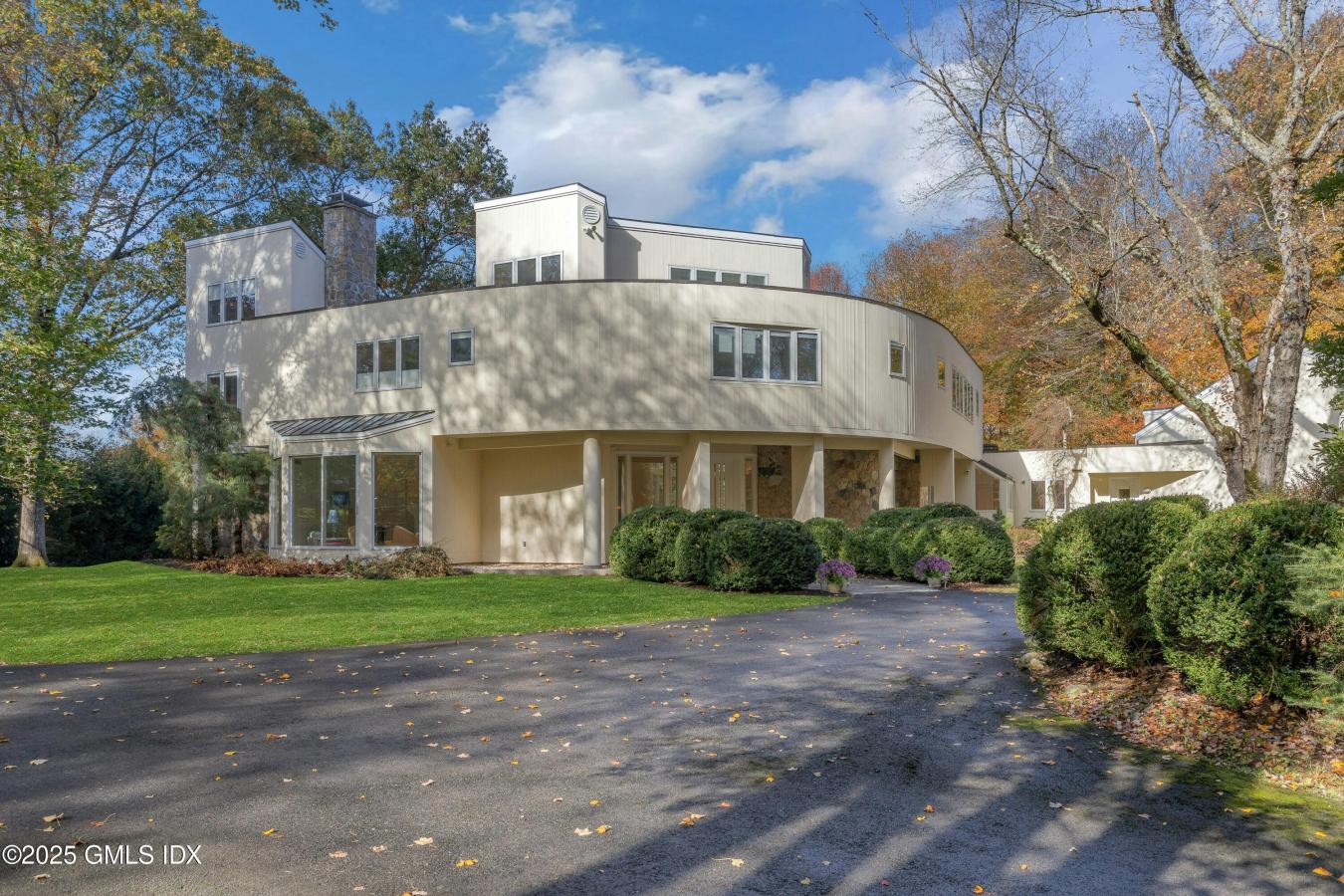Greenwich, Connecticut, 06831, United States, 6 Bedrooms Bedrooms, ,7 BathroomsBathrooms,Residential,For Sale,1971111