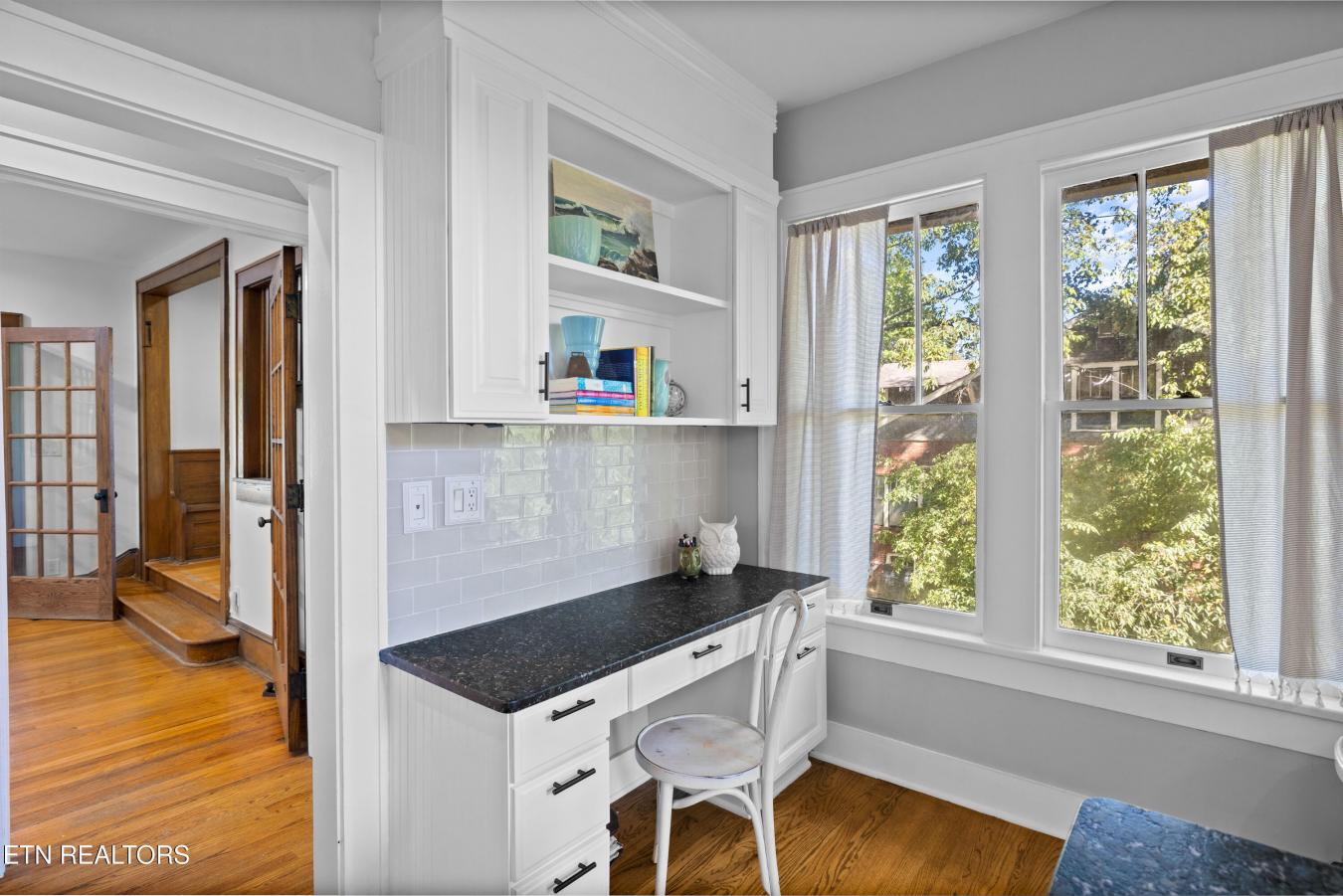 Knoxville, Knox County, 37919, United States, 4 Bedrooms Bedrooms, ,3 BathroomsBathrooms,Residential,For Sale,1971100