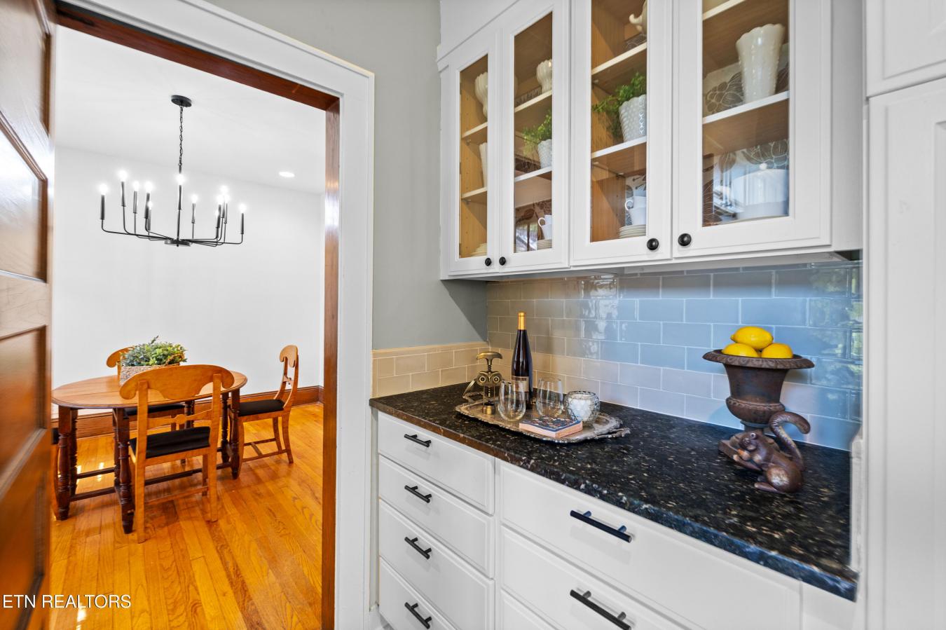 Knoxville, Knox County, 37919, United States, 4 Bedrooms Bedrooms, ,3 BathroomsBathrooms,Residential,For Sale,1971100