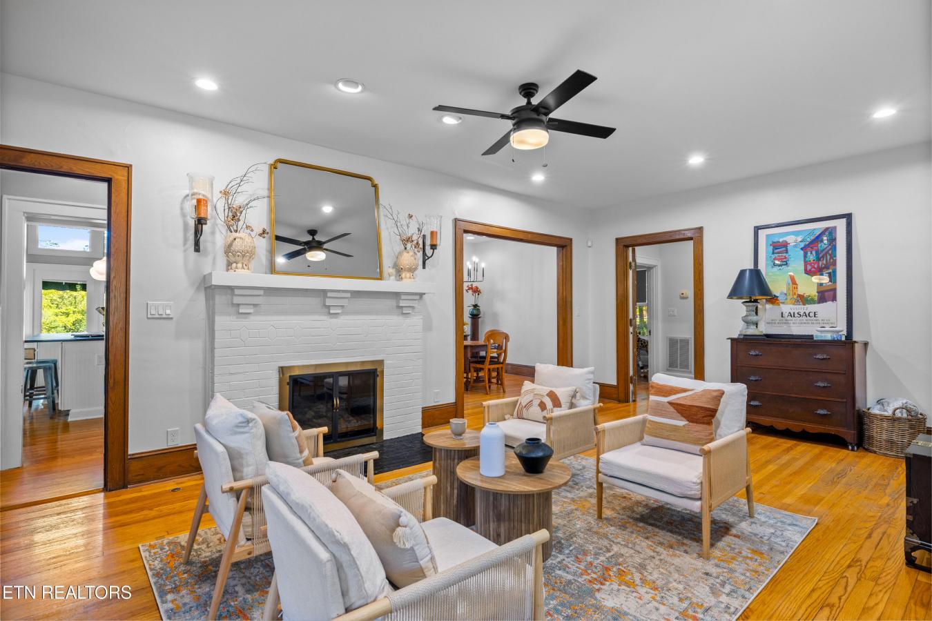 Knoxville, Knox County, 37919, United States, 4 Bedrooms Bedrooms, ,3 BathroomsBathrooms,Residential,For Sale,1971100