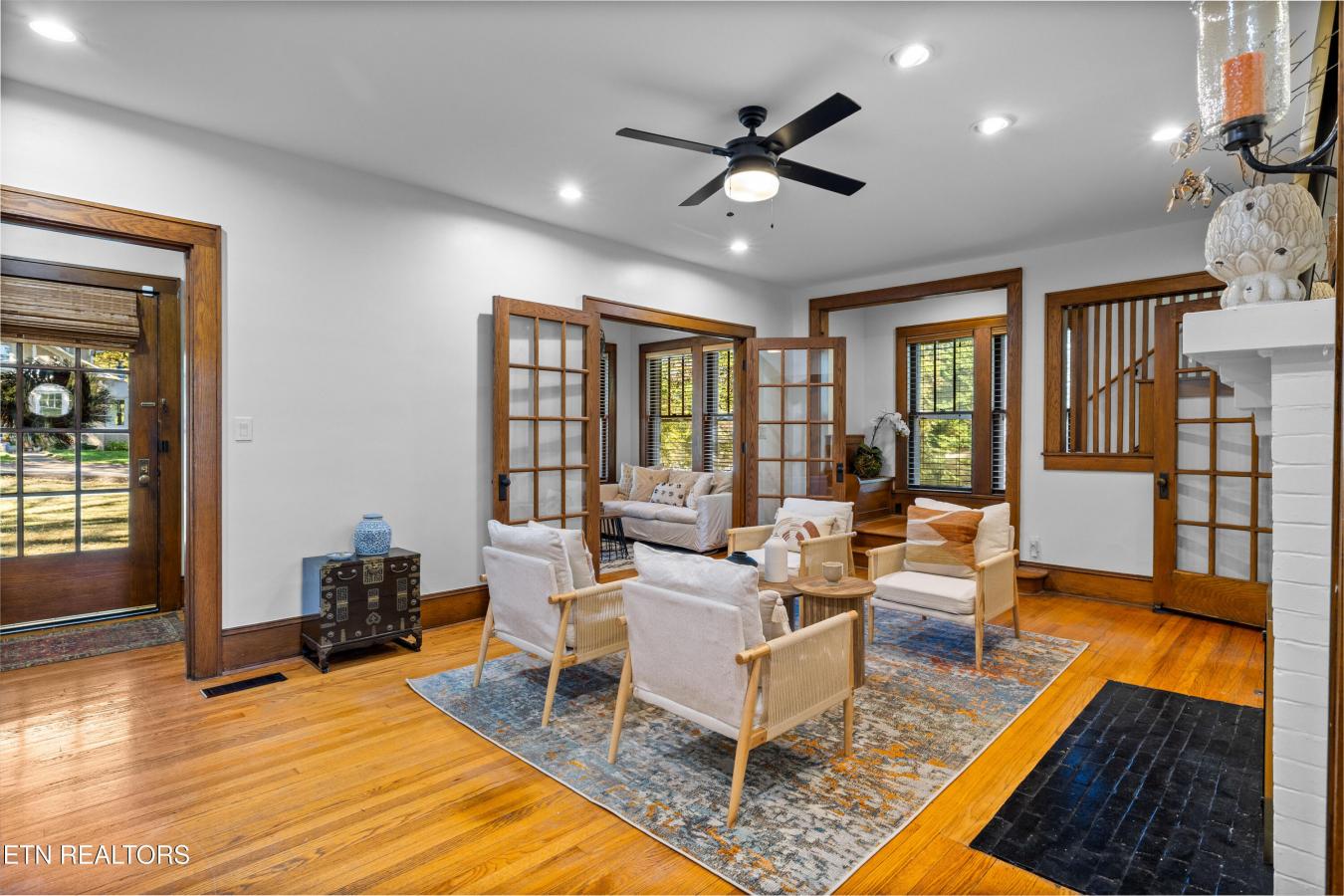 Knoxville, Knox County, 37919, United States, 4 Bedrooms Bedrooms, ,3 BathroomsBathrooms,Residential,For Sale,1971100