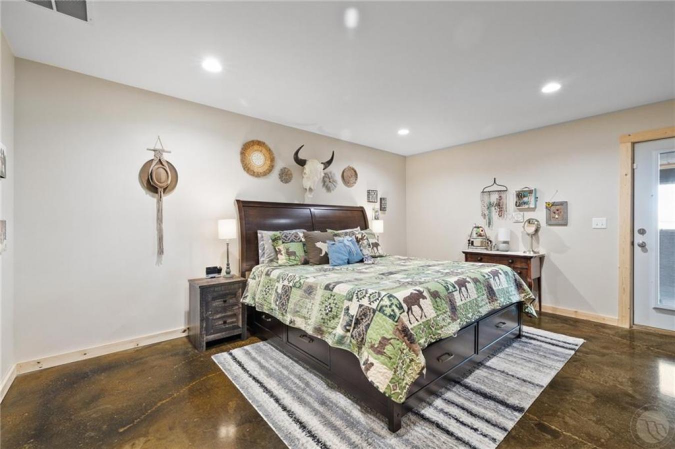 Shepherd, Yellowstone, 59079, United States, 4 Bedrooms Bedrooms, ,-1 BathroomBathrooms,Residential,For Sale,1972056