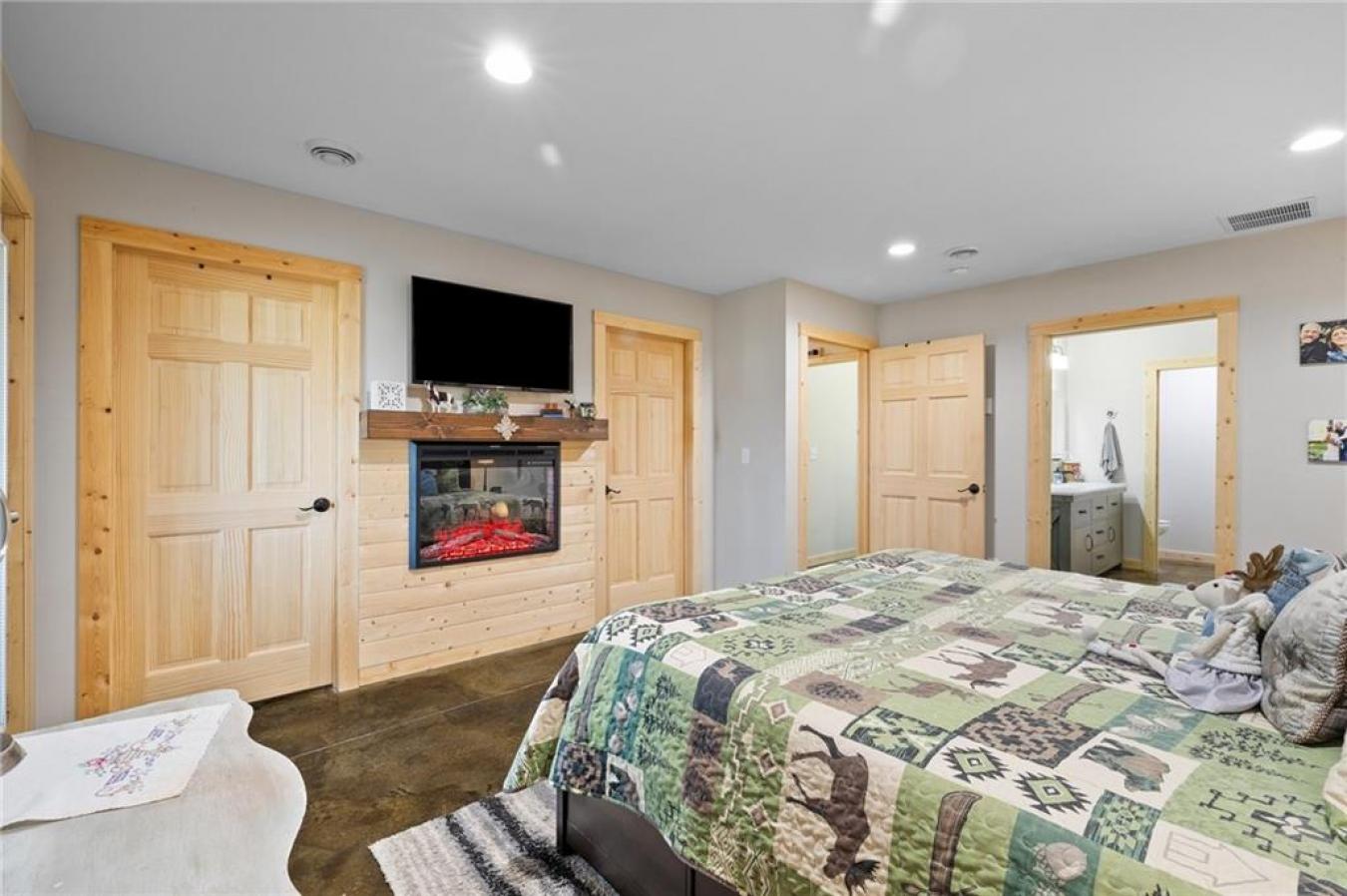 Shepherd, Yellowstone, 59079, United States, 4 Bedrooms Bedrooms, ,-1 BathroomBathrooms,Residential,For Sale,1972056